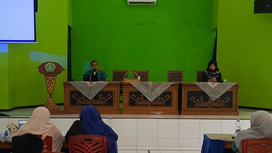 Rapat Penentuan Kenaikan dan Eliminasi Kelas Unggul dan Khusus MTsN 2 Bandar Lampung