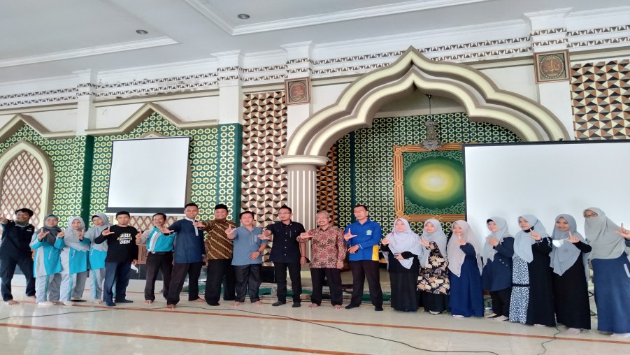Kelas Unggul dan Khusus MTs Negeri 2 Bandar Lampung Gelar Talkshow Bahasa Arab dan IPA